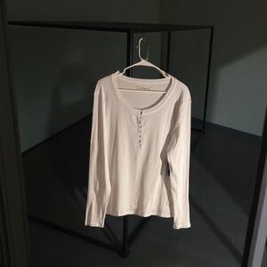 New Lucky Brand Women's White Ribbed Henley Long Sleeve Top.